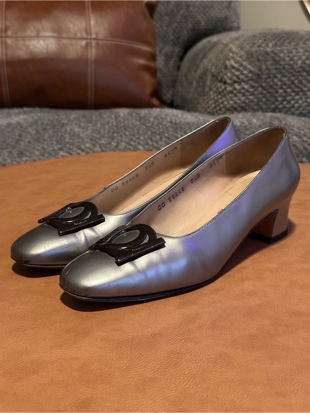 Salvatore Ferragamo Metallic Silver Low Block Heel Pumps w/ Black Buckle Sz 7.5